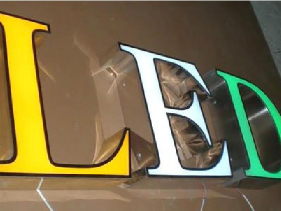 古蔺介绍LED招牌的基础知识。